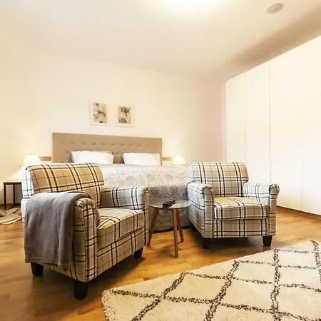 Prague Expat House Apartment Exterior photo